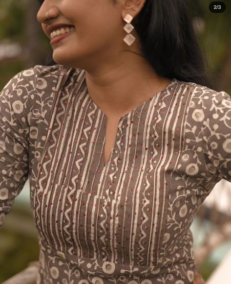 Back Side Neck Design For Kurti, Kurtha Models Latest, Kurthi Models Latest Cotton, Kurta Neck Design Latest Cotton, Churidhar Models Latest, Kurta Neck Design Latest, Collar Neck Designs For Kurti, Kurtis Designs Latest, Kurthi Models Latest