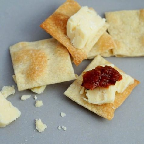 Easy Homemade Crackers - Moorlands Eater Pork And Apple Sauce, Easy Homemade Crackers, Types Of Seeds, Homemade Crackers Recipe, Different Types Of Seeds, Homemade Cheese Crackers, Cream Crackers, Crackers Recipe, Savoury Biscuits