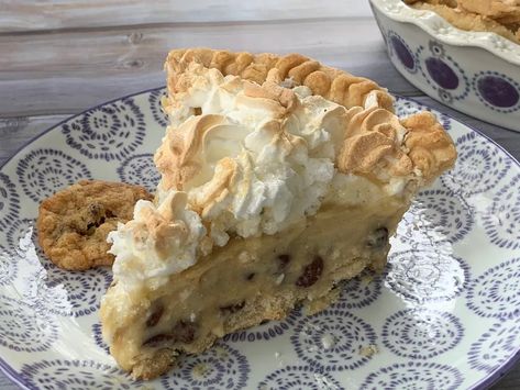 Raisin Creme Pie Recipe, Easy Sour Cream Raisin Pie, Sour Cream Apple Pie Recipe, Sour Cream Raisin Pie Recipe, Raisin Cream Pie Old Fashion, Sour Cream Raisin Bars, Raisen Pie Recipes, Sour Cream Raisin Pie Old Fashioned, Raisin Pie Old Fashioned