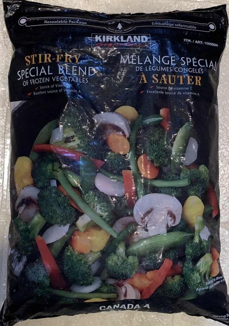 Costco Kirkland Signature Stir Fry Frozen Vegetable Special Blend Review - Costcuisine Costco Stir Fry Vegetables Recipe, Costco Food, Vegetable Stir Fry Recipe, Costco Meals, Vegetable Medley, Water Chestnuts, Veggie Stir Fry, Frozen Veggies, Sugar Snap Peas