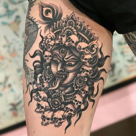 Kali Tattoos, Tibet Tattoo, Yantra Tattoo, Kali Tattoo, Hindu Tattoos, Ma Tattoo, Beginner Tattoos, Shiva Tattoo Design, Maa Kali