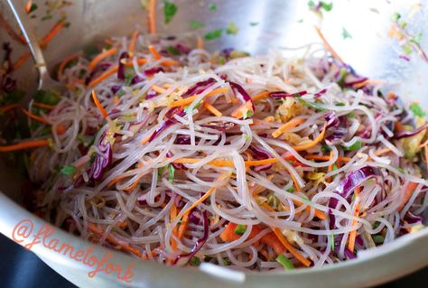 Asian Sweet Potato, Sweet Potato Noodle Salad, Cold Noodle Salad, Noodles Asian, Sweet Potato Salad Recipe, Noodle Salad Cold, Potato Noodles, Paleo Sides, Noodle Salad Recipes