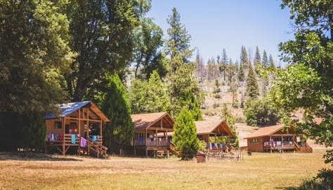 Summer Camp Cabin Exterior, Bloxburg Summer Camp, Summer Camp Cabins, Summer Camp Cabin, 80s Summer Camp, Summer Camp Slasher, Camp Nostalgia, American Summer Camp, Vintage Summer Camp