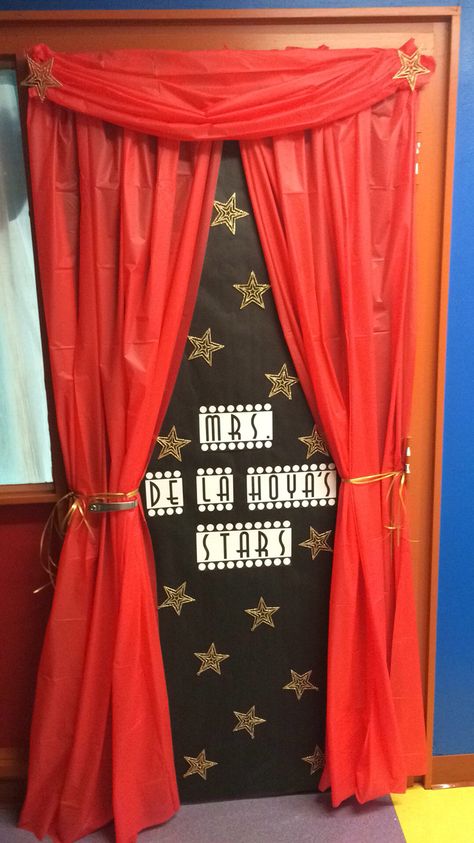 Vip Door Decoration, Red Carpet Classroom Door, Classroom Awards Decorations, Hollywood Door Decorations Classroom, Hollywood Classroom Theme Ideas, Red Carpet Door Decorations, Red Carpet Classroom Theme, Red Carpet Classroom Awards, Red Carpet School Theme