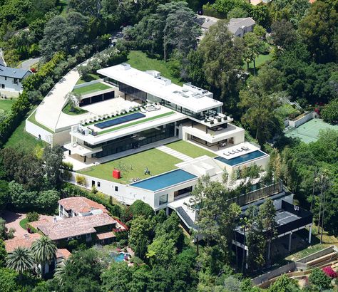 Beyoncé And Jay Z, Bel Air Mansion, Celebrity Mansions, Malibu Mansion, Dream Mansion, Mega Mansions, Modern Mansion, Expensive Houses, Mansions Luxury