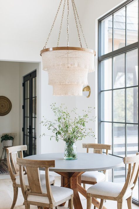 Modern Dining Room Ideas for Beautiful Gatherings - jane at home Modern Coastal Dining Room, Kate Marker Interiors, Coastal Dining Room, Transitional Dining Room, Instagram Breakfast, Nook Ideas, Breakfast Nooks, Beautiful Dining Rooms, Rooms Ideas