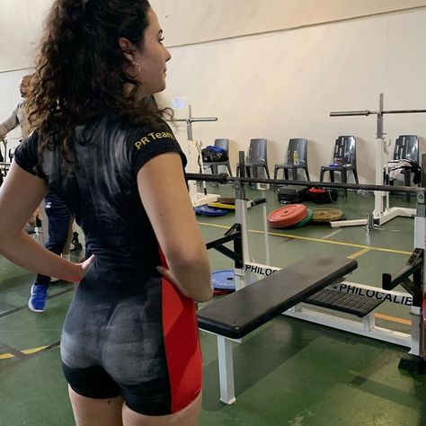 Powerlifting Before And After, Unattainable Aesthetic, Powerlifting Aesthetic, Powerlifting Women, Power Lifting Women, Gym Vibes, Muscle Mommy, Gym Photography, Aesthetic 2024