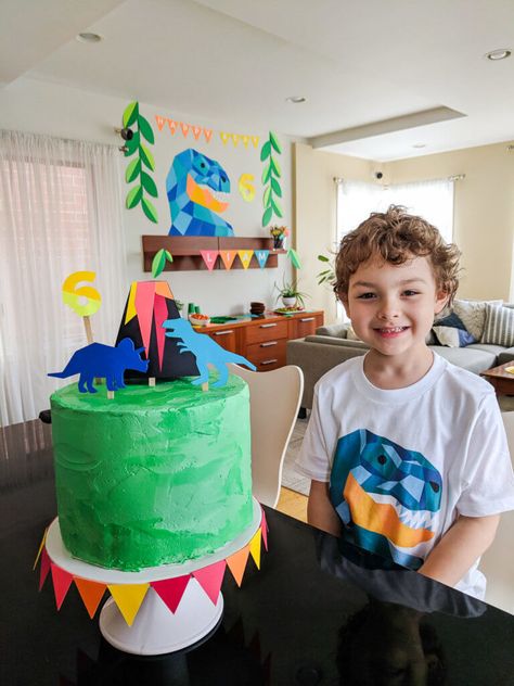 Easy DIY dinosaur cake (with free printable cake toppers). See how to make this simple dino cake - put a candle in the middle of the volcano and make a wish! #dinosaur #birthday #cake #simple #easy #girly #boy #trex #tutorial #ideas #diy #colorize #sponsored Diy Dinosaur Cake, Dinosaur Cakes For Boys, Birthday Cake Simple, Dinosaur Cake Topper, Diy Cake Topper Birthday, Diy Dinosaur, Dino Cake, Dinosaur Cake Toppers, Cake Simple