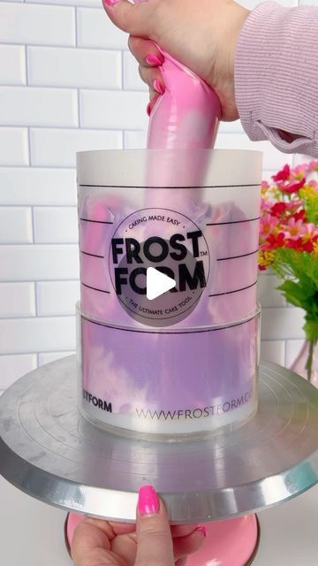 Frost Form® on Instagram: "How to make a Marbled Cake with American Buttercream 🩷💜  The process is the same for all Buttercreams-  Take out about 1/3 of your buttercream and microwave until completely melted (about 20-25 seconds) and stir back in  Repeat as many times as needed until the buttercream slides easily off the spatula  Then just alternate small scoops of buttercream colors (we suggest 3-4 colors- work quickly!)  Pipe a small amount of buttercream on 3-4 sides then fill to the bottom   Get our Soft American Buttercream recipe and order Frost Form on frostform.com 💕  Video by @pinkaliciouscakes" Diy Buttercream Cake Decorating, How To Marble Cake Frosting, Wedding Buttercream Cake, Frost Form Buttercream, Marble Frosting Cake, Frosted Cake Designs, Frost Form Cake Ideas, Buttercream Cake Designs Birthday Women, Marble Cake Decoration