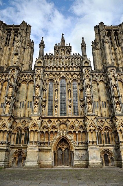 British Gothic Architecture, English Gothic Architecture, Wells England, Wells Somerset, Wells Cathedral, Somerset England, Gothic Cathedrals, Cathedral Architecture, Gothic Church