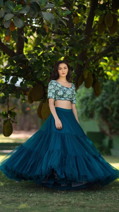 Netted Lehanga Designs Latest, Net Lahanga Design, Net Lahanga Design Latest, Lehenga From Old Saree, Net Lehenga Designs Latest, Black Full Sleeve Dress, Frocks For Women Party, Long Skirt Top Designs, Ruffle Lehenga