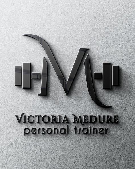 VICTORIA MEDURE - PERSONAL TRAINER Redesign da identidade visual da Victoria que é uma excelente profissional de educação física voltada a personal trainer em academias da região de Campinas. O objetivo da identidade visual é trazer mais modernidade e algo fluído para a marca dela. Utilizamos tons de azul para trazer mais profissionalismo e confiança para a sua marca. @personalvimedure Personal Trainer Logo Ideas, Poste Insta, Pt Logo, Logo Academia, Gym Logos, Logos Gym, Personal Trainer Logo, Gym Logo, Fitness Logo Design