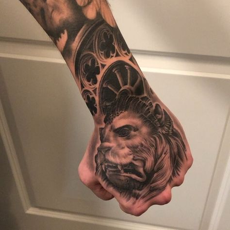 Lion Statue Tattoo, Lion Hand Tattoo, Chicano Style, Lion Statue, Statue Tattoo, Stone Lion, Hand Tattoo, Lion Tattoo, Black And Grey Tattoos