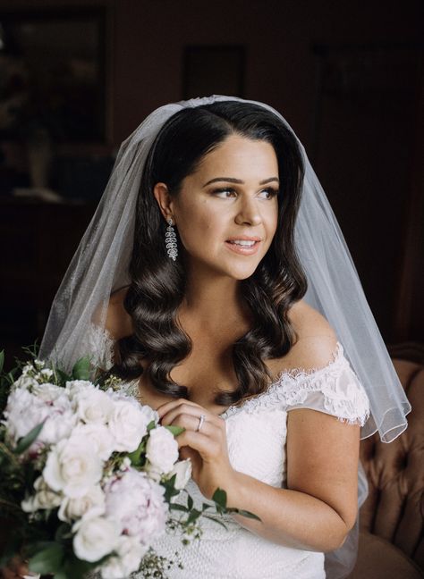 old Hollywood glam hairstyle fit for a bride. Follow on Facebook/Instagram @trayellehair for more hairstyle inspiration! Old Hollywood Bridal Hair With Veil, Old Hollywood Hair With Veil, Hollywood Waves And Veil, Hollywood Glam Wedding Hair With Veil, Hollywood Waves Wedding Veil, Hollywood Wedding Hair, Glam Wedding Hair, Hair With Veil, Hollywood Glam Hair