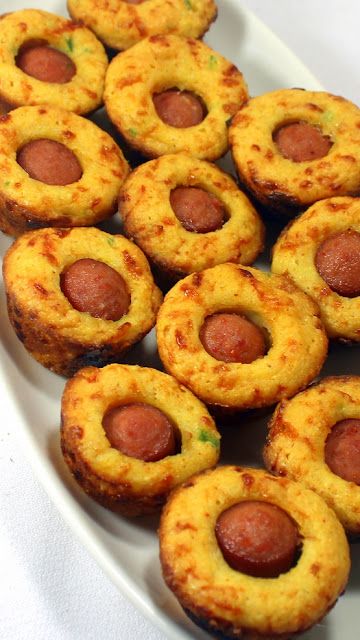 Cornbread Muffins With Hotdogs, Jiffy Cornbread Appetizers, Cornbread Hotdogs, Cornbread Mini Muffins, Cornbread Appetizer, Mini Corn Muffins, Hot Dog Appetizers, Jalapeno Cheddar Cornbread, Corn Dog Muffins