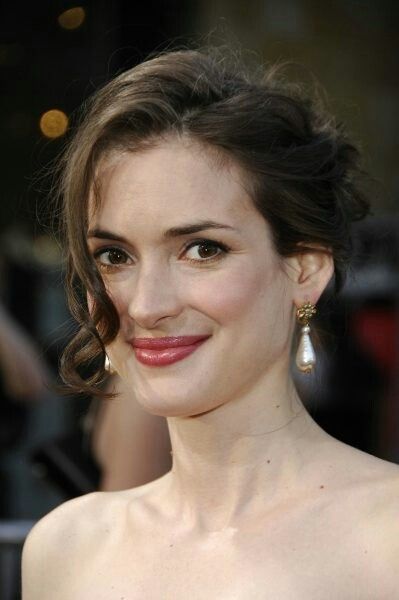 Winona Ryder Winona Ryder Now, Winona Forever, Winona Ryder, Famous Women, Black Swan, Look At You, Jennifer Aniston, Dracula, Celebrity Photos