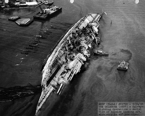 Pearl Harbor 1941, Uss Oklahoma, Us Battleships, Uss Arizona, Us Navy Ships, Pearl Harbor Attack, Naval History, Pearl Harbor, Navy Ships