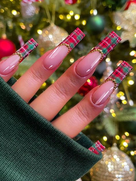 24 PCS XXL Square Christmas Fake Nail with Winter Style Grid French type long tips Press on Nails 3D Golden gemstone fake nails reusable DIY home salon nail art For Women And GirlsI discovered amazing products on SHEIN.com, come check them out! Festive Nail Art, Color Nails, Nail Length, Festival Nails, Christmas Nail Designs, Christmas Nail, Christmas Nail Art, Nail Shapes, Rhinestone Nails