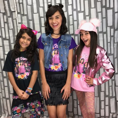 How to Rock GEM Sisters Style + Merch Giveaway Sleepover Room, Charlie Video, Sister Tshirts, Dance Choreography Videos, Sister In Law, Dance Choreography, Choreography Videos, Funny Kids, Pink Hair