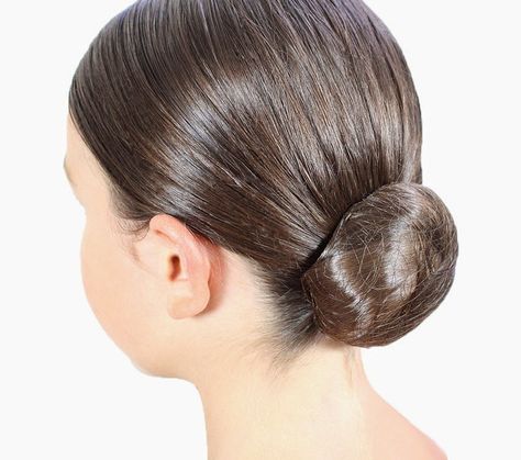 Repetto Paris, Ballet Hair, Chestnut Brown Hair, Ballet Bun, Dance Hair, Loose Ponytail, Low Bun Hairstyles, Bobby Pin Hairstyles, Hair Kit