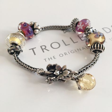 Frog Beads, Trollbeads Bangle, Moon Accessories, Trollbeads Bracelet, Lampwork Bead Jewelry, Fantasy Necklace, Troll Beads, Marcasite Jewelry, Simple Bangle