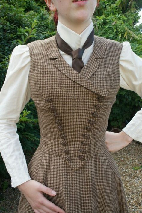 Without jacket Steampunk Mode, Walking Dress, Historical Dress, Victorian Costume, Look Retro, Party Clothes, Steampunk Costume, Victorian Clothing, Alt Girl