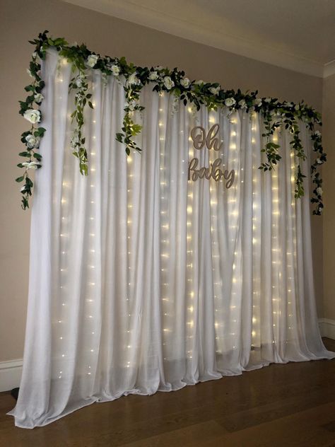 Backdrop With Flowers And Lights, Floral And Lights Backdrop, Light Backdrop Diy, Wedding Backdrop Fairy Lights, Fairy Light Curtain Backdrops, Greenery Backdrop With Lights, Natural Backdrop Ideas, Twinkle Lights Backdrop, Curtain Flower Backdrop