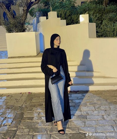 Classy Modest Outfits Casual, Old Money Outfits Indian, Gray Button Up Shirt Outfit Women, Hijabi Pants Outfits, Open Abaya Outfit With Jeans, Black Dress Hijab Outfits, Modest Summer Outfits Muslim Casual, Hijabi Outfits Aesthetic, Abaya With Jeans