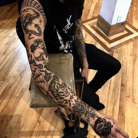 Tattoo Sleeve Filler, Traditional Black Tattoo, Medieval Tattoo, Traditional Style Tattoo, Patchwork Tattoo, Traditional Tattoo Sleeve, Hip Tattoos Women, Traditional Tattoo Art, Arm Sleeve Tattoos