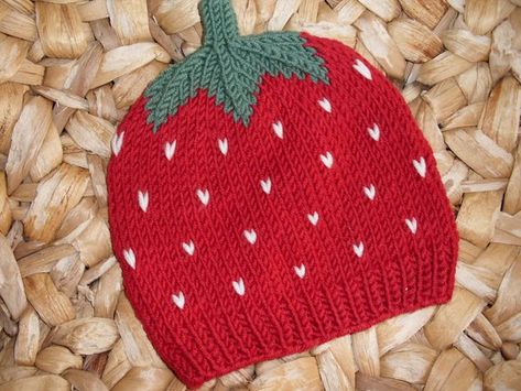 Knit Strawberry Hat, Strawberry Knitting Pattern, Baby Strawberry Hat, Strawberry Hat Crochet, Strawberry Knitting, Strawberry Beanie, Knit Strawberry, Knitted Strawberry, Strawberry Knit