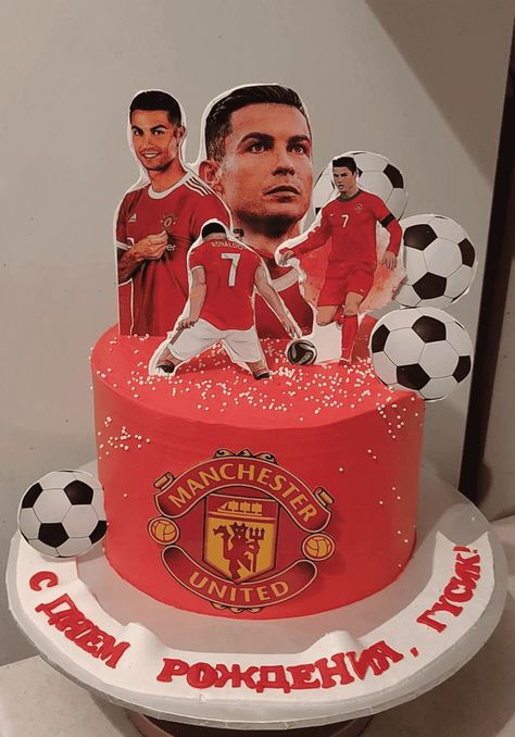 Christiano Ronaldo Cake, Cr7 Cake Birthday, Ronaldo Cake Design, Pastel Cr7, Ronaldo Cake Birthdays, Cristiano Ronaldo Cake Ideas, Ronaldo Theme Cake, Cristiano Ronaldo Birthday Cake, Cr7 Birthday