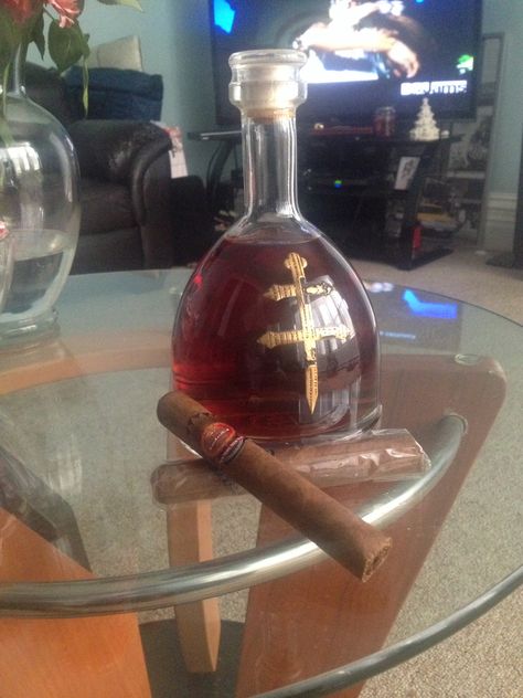 The finer taste in life  #dusselife  #martinezcigars Dusse Bottle, Jesus Pictures, Aesthetic Movies, Cigars, Whiskey Bottle, Liquor, Jesus, Drinks, Quick Saves