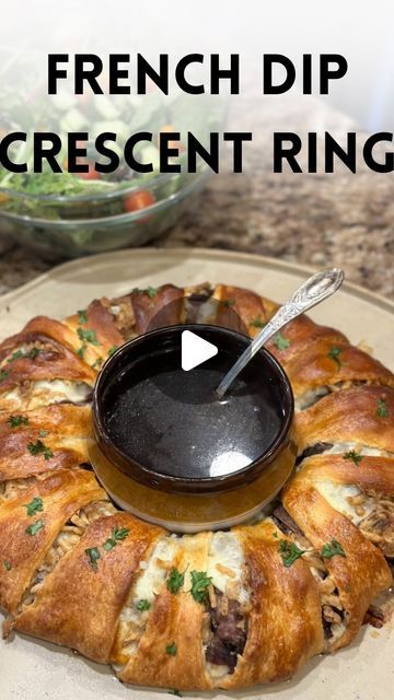 Crescent Roll Roast Beef Sandwiches, Crescent Roll French Dip, French Dip Crescent Rolls, French Dip Crescent Ring, Beef Crescent Roll Recipes, Roast Beef Appetizers, Cresent Ring, Hearty Appetizers, Roll Appetizers