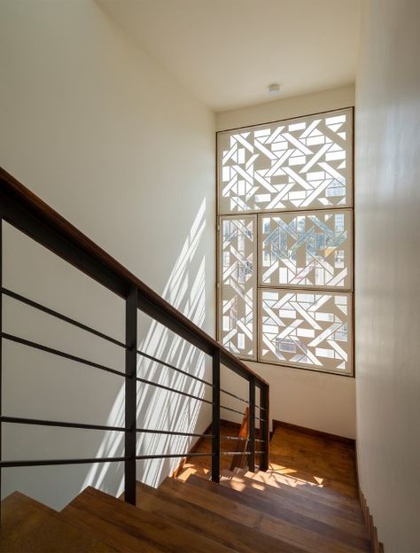 Window Design Near Stairs, Steps Window Design, Windows On Staircase Wall, Stairs Window Ideas Modern, Stairs Window Design From Outside, Staircase Windows Ideas, Stair Window Design, Steps Grill Design, Window In Staircase