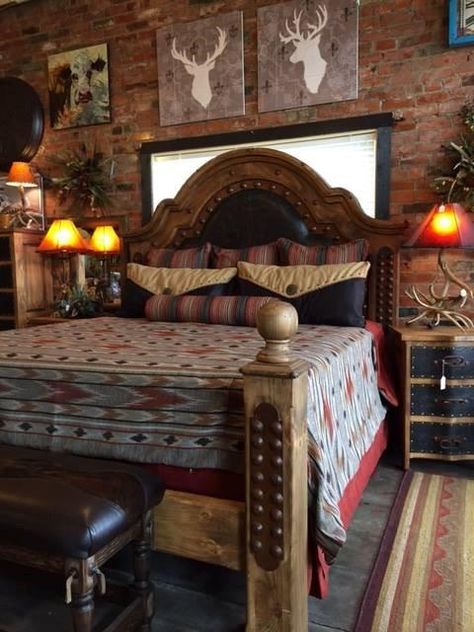 western decorating ideas for the bedroom Western Theme Bedroom, Cowhide Headboard, Ranch House Bedroom, Theme Bedroom Ideas, Rustic Ranch House, Western Bedrooms, Western Bedroom Decor, Leather Living Room Furniture, Western Rooms