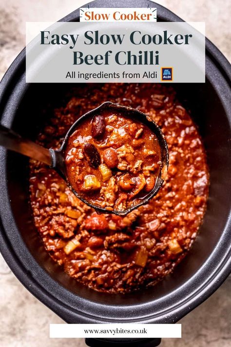 This slow cooker chilli con carne is a Mexican/ South West classic. A simple scratch homemade chilli that everyone will love. Double the amount for batch cooking because chilli is always better the next day. Chilli Con Carne Slow Cooker, Chilli Recipe Slow Cooker, Slow Cooker Beef Chili Recipe, Slow Cooker Chilli Con Carne, Best Chilli Recipe, Slow Cooker Beef Chili, Slow Cooked Chilli, Slow Cooker Chilli, Chilli Con Carne Recipe