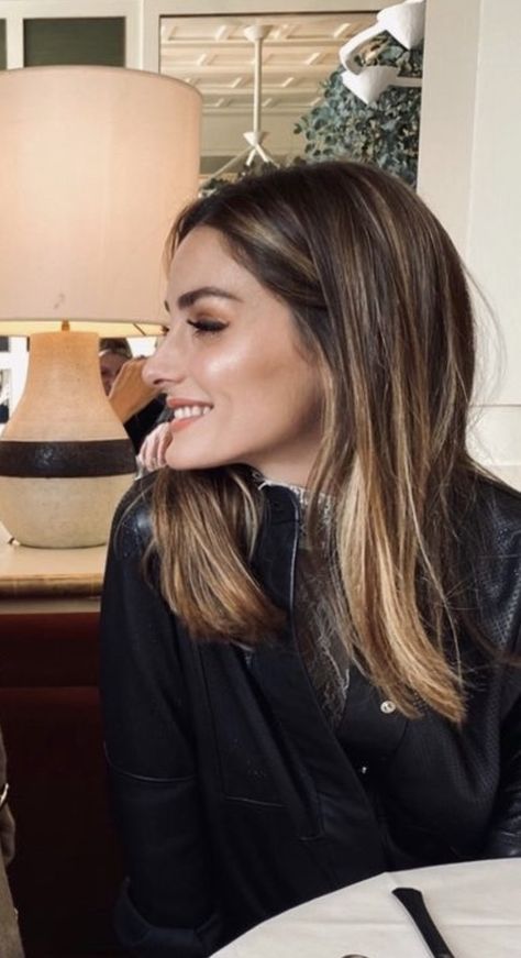 Olive Skin Hair, Olivia Palermo Hair, Medium Blonde Hair, Brown Hair Balayage, Pretty Hair Color, Happy Hair, Hair Color And Cut, Hair Inspiration Color, Olivia Palermo