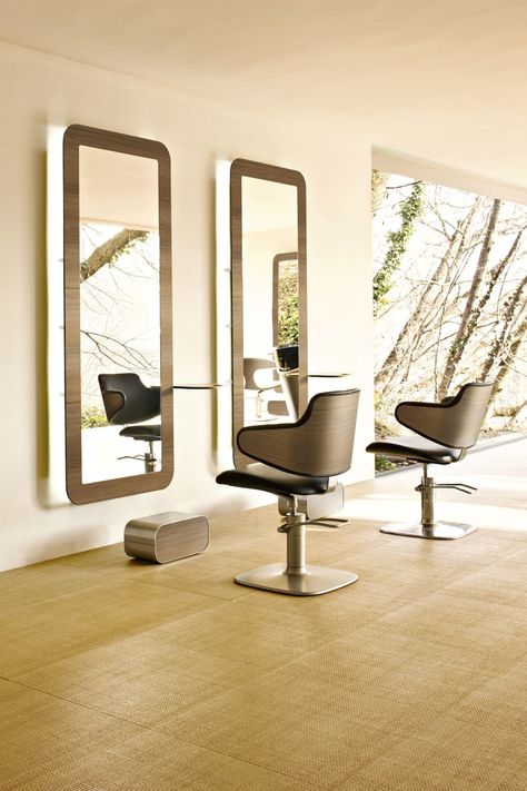 Green Hug - Styling Chairs for hairdresser | Maletti