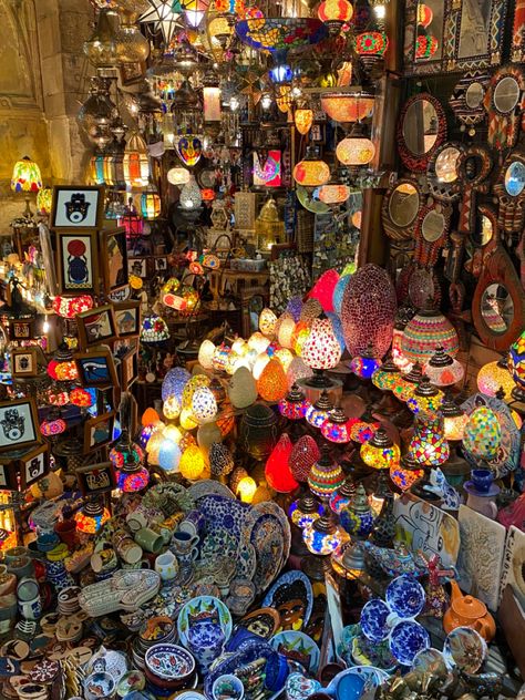 Khan Al Khalili, Khan El Khalili Bazaar, Khan El Khalili Egypt, Cairo Egypt Aesthetic, Cairo Aesthetic, Egypt Streets, Egypt Places, Arab Core, Arabian Culture