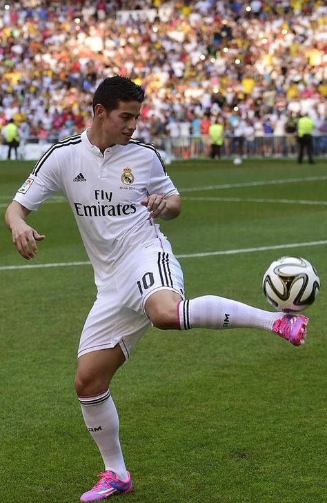 James Rodriguez of Real Madrid James Rodriguez Colombia, Real Madrid 2014, James Rodrigues, Real Madrid Soccer, Real Madrid Football, Real Madrid Players, Best Football Team, James Rodriguez, European Football