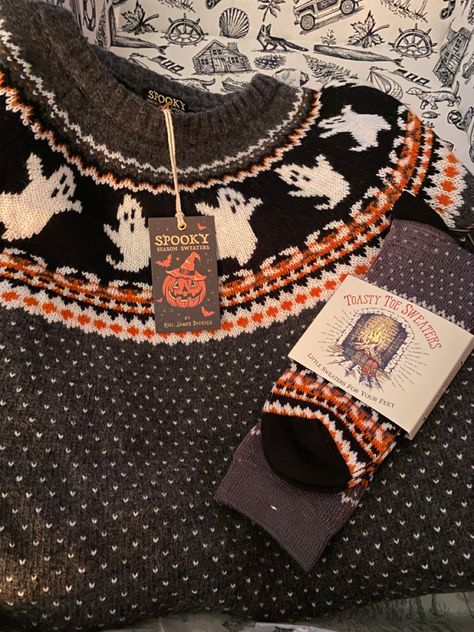 Kjp halloween Kjp Halloween, Vintage Halloween Outfits, Kjp Sweaters, Halloween Sweater Aesthetic, Halloween Knit Sweater, Casual Halloween Sweater, Halloween Christmas Sweater, Halloween Sweater Vintage, Halloweentown Sweater