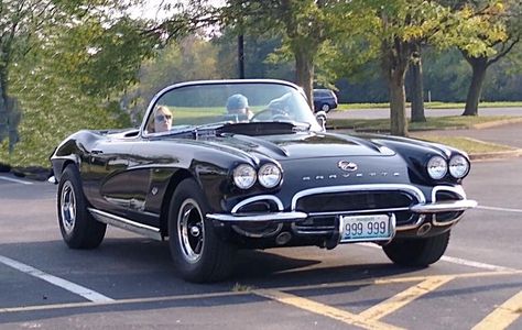 Tim Ohmeyer’s ‘62 Corvette C-1... F.O.R.D.! | BrandAveStudios | stltoday.com Old Cool Cars, 62 Corvette, Custom Wheels Trucks, 1962 Corvette, Custom Lifted Trucks, Studebaker Trucks, Classic Cars Chevy, Cool Old Cars, Old Vintage Cars