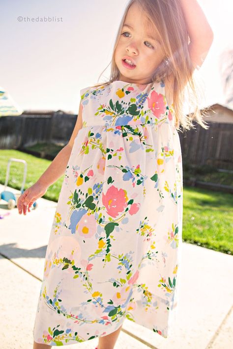 Pillowcase Nightgown, Baby Dress Tutorials, Vintage Kids Fashion, Pillowcase Dresses, Sewing Projects Clothes, Vintage Dress Patterns, Dress Tutorials, Pillowcase Dress, Baby Projects