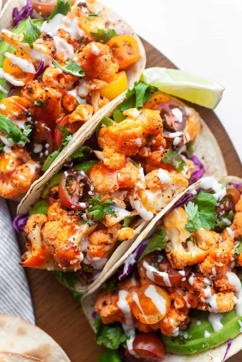 Cauliflower Tacos Vegan, Buffalo Cauliflower Tacos, Healthy Buffalo Cauliflower, Vegan Buffalo Sauce, Buffalo Cauliflower Recipes, Tacos Vegan, Vegan Buffalo Cauliflower, Gluten Free Easy, Spicy Cauliflower