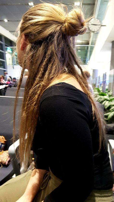 Half Dreaded Hair, Rasta Braids, Half Dreads, Dread Bun, Partial Dreads, Rasta Hair, Dread Braids, Beautiful Dreadlocks, Hippie Hair