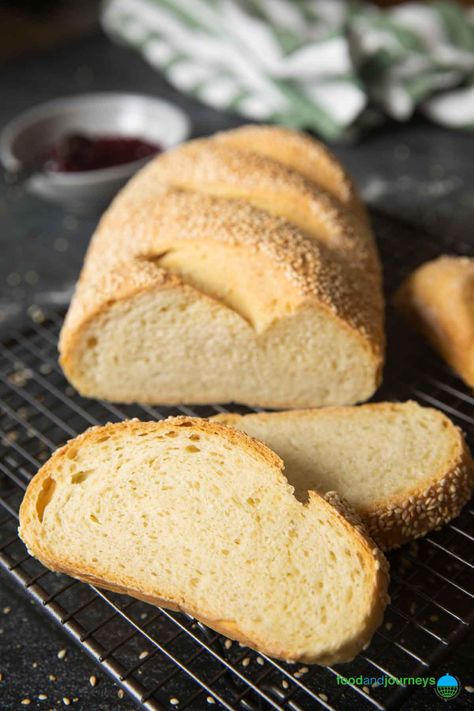 Semolina Bread Recipe (Pane Siciliano) Sicilian Bread Recipe, Authentic Italian Bread, Semolina Bread Recipe, Semolina Recipes, Semolina Bread, Semolina Recipe, Microwave Bread, Vegetarian Eating, Italian Bread Recipes