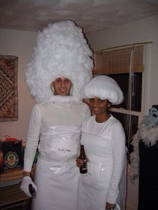 Halloween couples costume. Q-tip and tampon. Tampon Costume, Inspired Halloween Costumes, Halloween Couples Costume, Funny Couple Costumes, Feminine Hygiene Products, Makeup Tuts, Friend Ideas, Halloween Couples, Matching Halloween Costumes