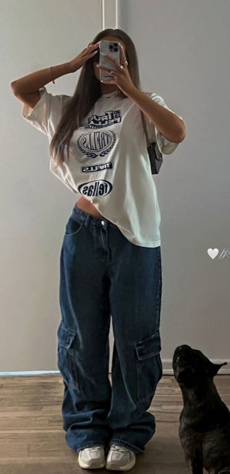 Model Everyday Outfits, Outfit Inspirations Tomboy, 2024 Teen Fashion, Baggy Spring Outfit, Clean Basic Outfit, Teen Style 2024, Teen Girl Outfits 2024, Baggy Top Outfit, Summer Fits Oversized