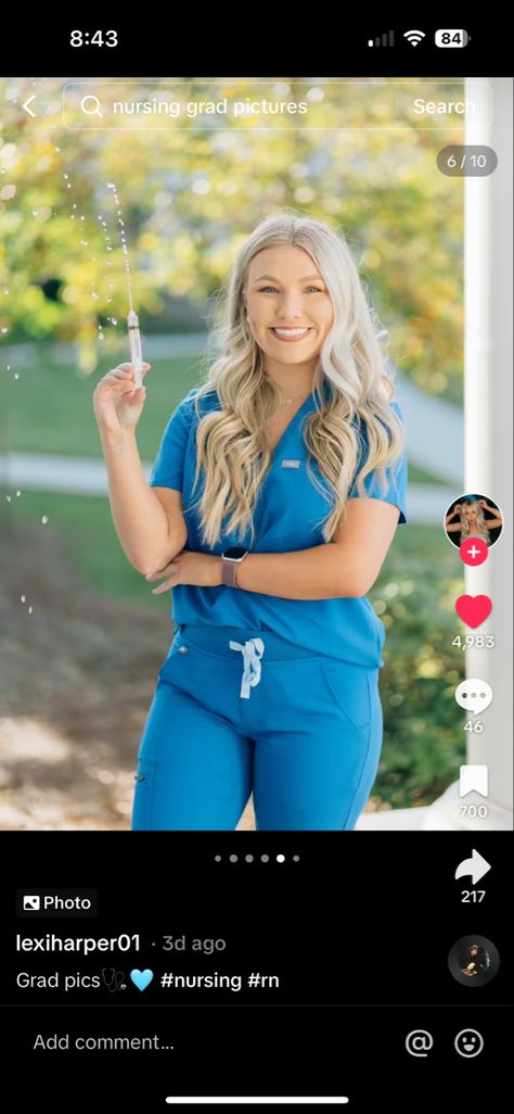 Nurse Friends Graduation Pictures, First Iv Picture Nursing School, Nurse Friends Pictures, Med School Acceptance Photoshoot, Phlebotomy Pictures, Graduation Pictures In Scrubs, Grad Photoshoot Nursing, Senior Nursing Student Pictures, Friend Nursing Graduation Pictures