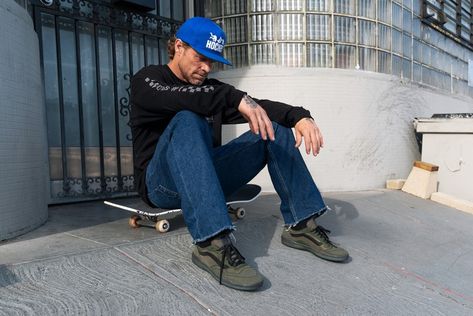 Anthony Van Engelen and Vans Release Holiday 2019 Pro Collection #daily #news #hypebeast #mux #muxjasper #fivedoubleues Anthony Van Engelen, Roller Skate, Skate Park, Leather Vest, Daily News, Layering Pieces, Parka, Skateboard, Brooklyn